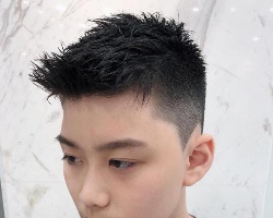 自然卷男士剃什么头好看 短发造型超好整理而且帅炸