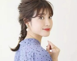 女神气质长发编发教程 鱼尾辫发型太美太惊艳