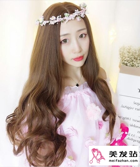 甜美又淑女的梨花烫依旧不过时 巨美的梨花烫谁剪谁美错过会后悔