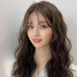 最近最火的刘海造型 巨显脸小的女生刘海