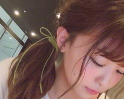 头发少怎么扎头发？小清新少女扎发减龄显发量