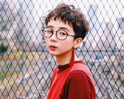 前卫个性眉上刘海短发 短刘海造型让你流行一整年