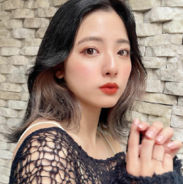 性感外翘锁骨发 轻松打造妩媚女人味