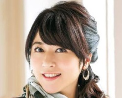 适合职场女性的扎发 尽显优雅大方迷人气质