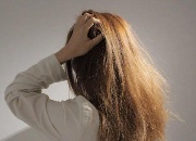 盘点头发4大类伤害，磨擦还是热伤害？对症下药护发最有效