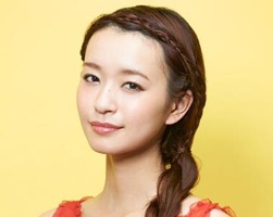 侧编发怎么编好看 侧编发教程一步一步教