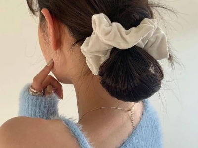 长发低发髻怎么扎 简单低发髻尽显知性美