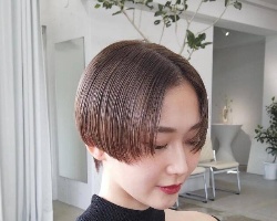 女生很酷的短发造型 个性短发打造不一样时髦感