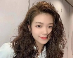 2023女生烫什么发型好看 今年最火的复古烫推荐
