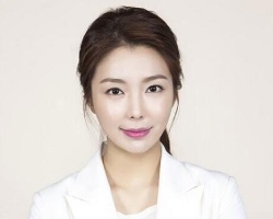 职场女性怎么扎头发好看 显气质的职场女性扎发教程