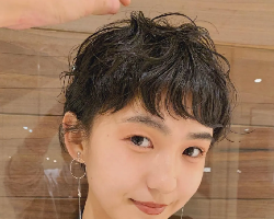 女生日系湿发油头短发 个性短发造型不一样的味道