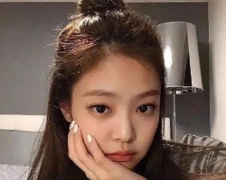M发际线适合什么刘海 剪个胎毛刘海让你变女神