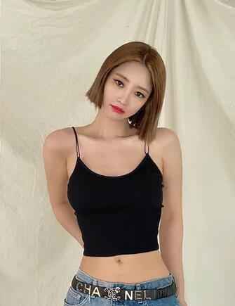 女生露额头的发型叫什么 女生无刘海露额头发型+打理技巧大公开