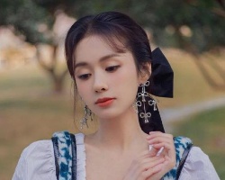 郑合惠子复古宫廷风发型盘点 蝴蝶结公主头扎发优雅又高贵