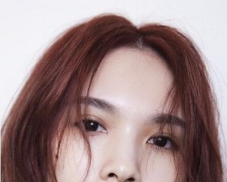 杨丞琳短发发型大全：挂耳染、奶茶色超直发、渐层染、流苏短发发型