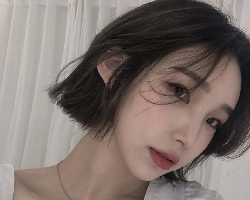 都市时尚一刀切BOB 上班女生最新短发