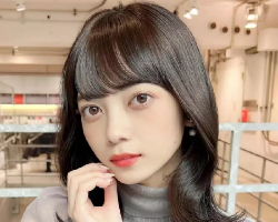 日韩“鱼尾卷”发型 款款都美得冒泡