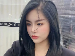 超A高级锁骨发 酷女生职场发型