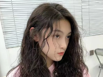 少发量女生适合的烫发 完美掌握秋冬时尚密码