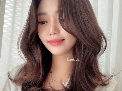 2022锁骨长度的中长发怎么弄好看？女生春夏流行