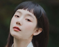 俏皮百变眉上刘海 普通变气质美人