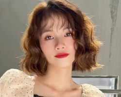 最经典女生短发推荐 发型好搭不过时