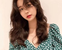 为什么发际线碎发长不长？属于毳毛，长不长是正常现象