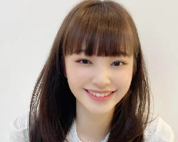 中长发内扣卷发 韩国最新女神发型