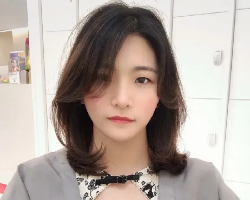 百搭温柔锁骨发 不挑脸不挑头型
