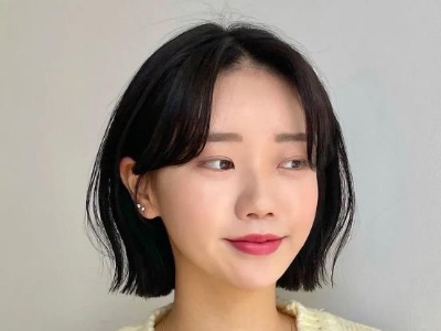 适合矮个子女生的发型推荐 耳下三公分短发俏皮
