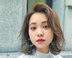 免打理中短卷发推荐 谁烫都好看满满高级感