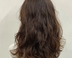 女生烫发造型又出新 浪漫斩男女神烫发