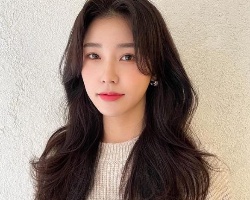 2022长卷发造型图鉴 烫个发型直接变女神