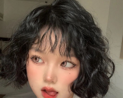 复古俏丽海藻头 减龄还显脸小
