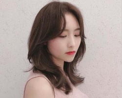 每个产妇都会产后脱发吗？不一定，存在明显的个体差异