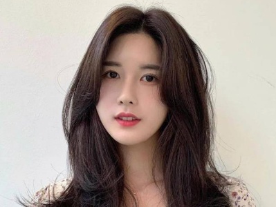 女神长发烫发正流行 长发烫卷美丽不重样