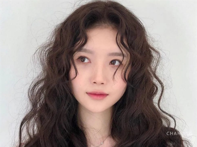 蓬松木马卷烫发 发量一下子暴涨