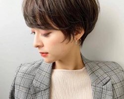 适合职场女性的短发 职业干练短发发型
