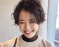 湿发感短烫发 复古慵懒又帅气