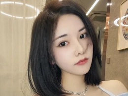 中长锁骨发百搭减龄 万能发型喜欢别错过