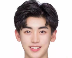 夏季时尚帅哥发型 男生短发流行这款