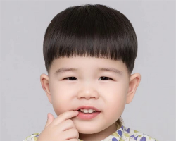 软萌西瓜头短发 小男孩个性发型