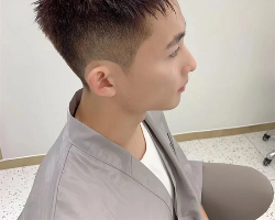 最新男生发型流行趋势 前刺短发帅酷时尚