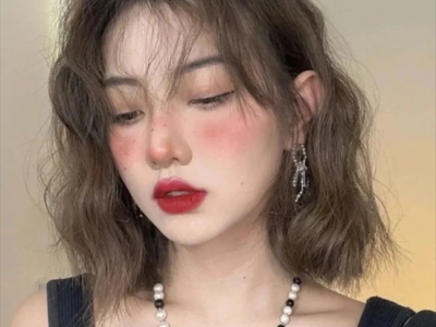 空气感短烫发 精灵系女生烫发