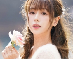 最流行的女生长发发型 时尚优雅长发造型推荐