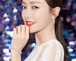 明星发型怎么扎 时尚好看女神扎发发型