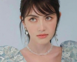 女生斜刘海怎么剪 显脸小的斜刘海发型