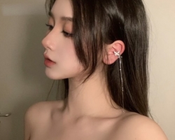 冷艳长直披发发型 检验颜值的女神发型