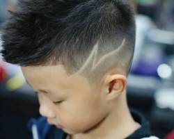 小男孩开学发型 铲青雕刻帅糊了