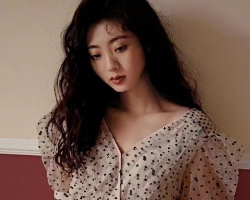 满头烫发正流行 蓬松立体拯救细软塌